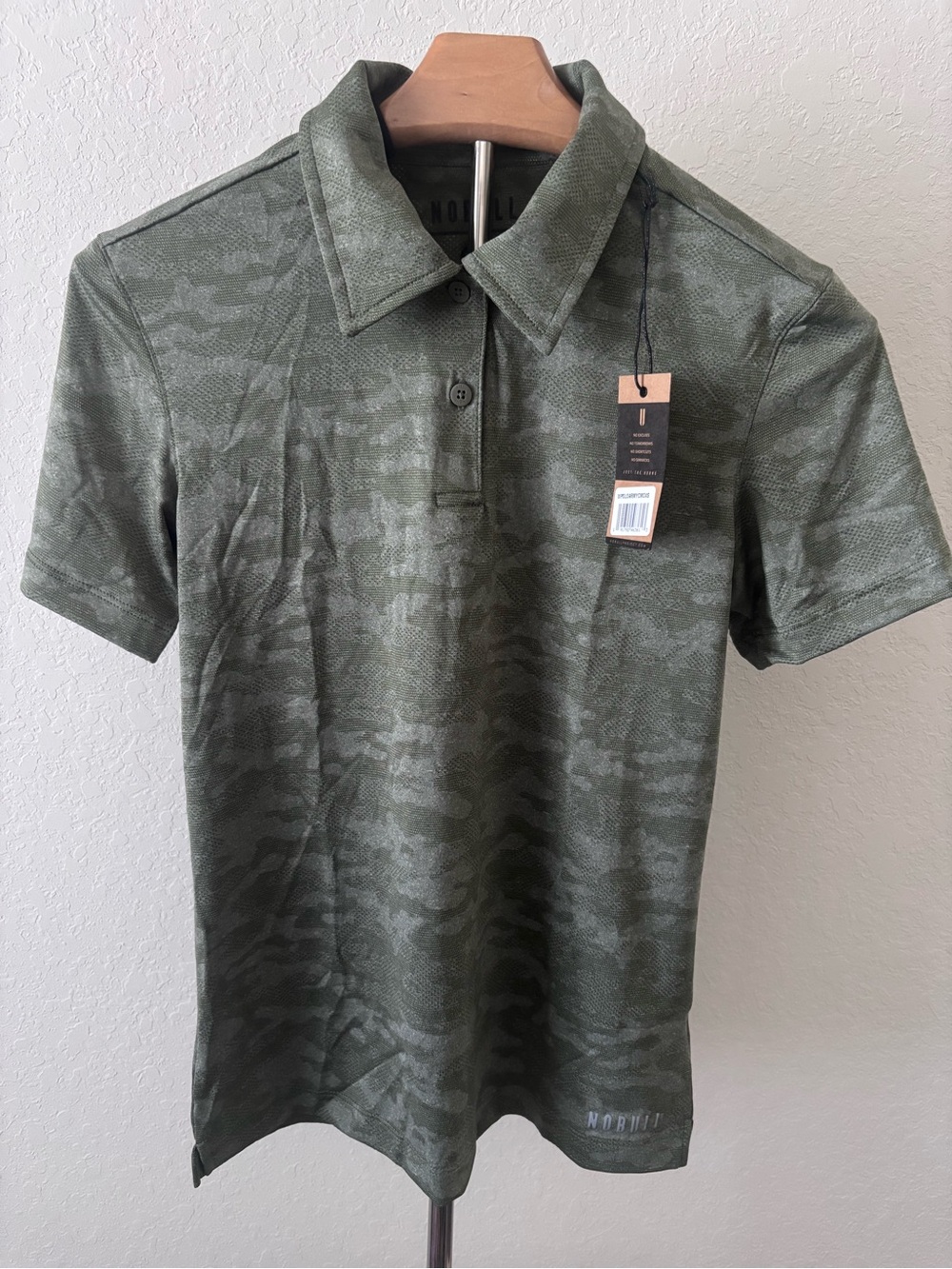NWT NOBULL Camo Jacquard Golf Performance Polo Green Moisture Wicking Mens XS